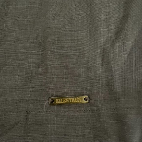 Ellen Tracy Dark Beige/Brown 100% Linen Roll Tab Blouse Shirt Tunic Tan Size PS - Picture 7 of 10